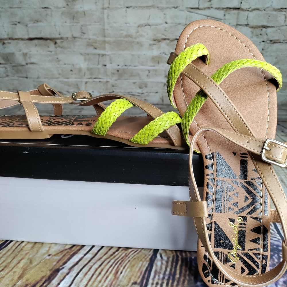Qupid Sandals New Size 6 1/2